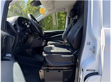 Vehicle Thumb #14
