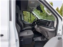 Vehicle Thumb #17