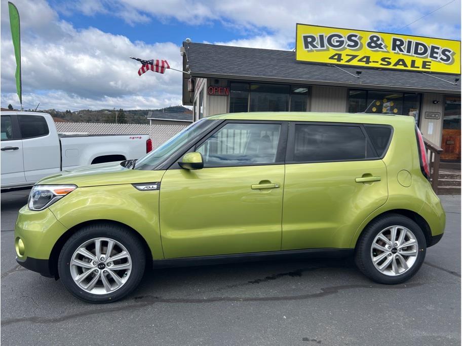 2017 Kia Soul from Rigs & Rides