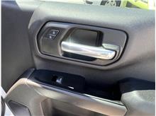 Vehicle Thumb #22
