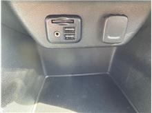 Vehicle Thumb #33