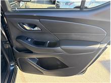 Vehicle Thumb #46