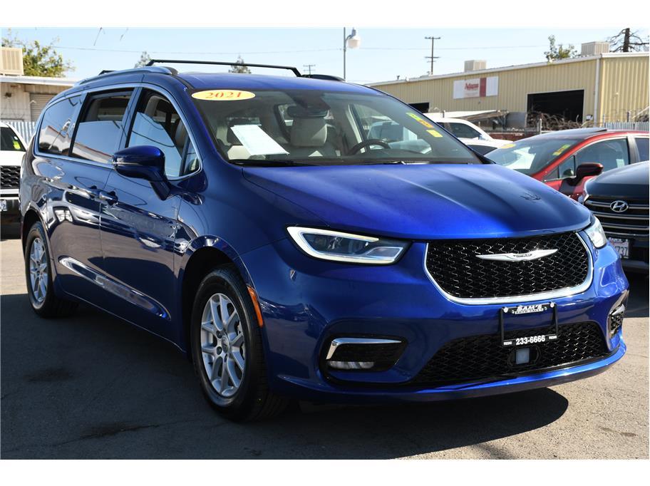 2021 Chrysler Pacifica from Sams Auto Sales