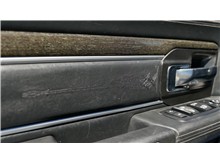 Vehicle Thumb #29