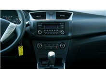Vehicle Thumb #19