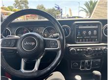 Vehicle Thumb #12