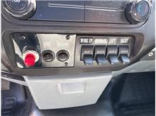 Vehicle Thumb #12