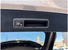 Vehicle Thumb #19