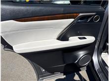 Vehicle Thumb #22