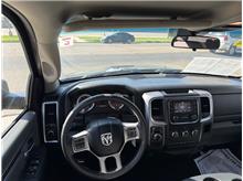 Vehicle Thumb #9