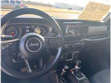Vehicle Thumb #13