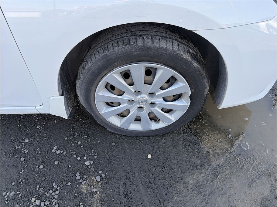 2016 Nissan Sentra S Sedan 4D - photo 17