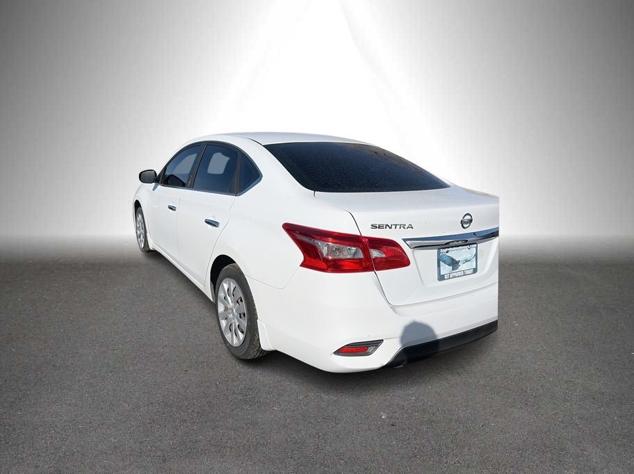 2016 Nissan Sentra S Sedan 4D - photo 6