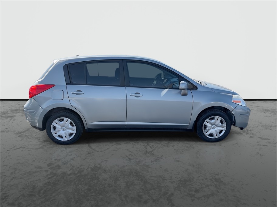 2010 Nissan Versa S - Photo 9