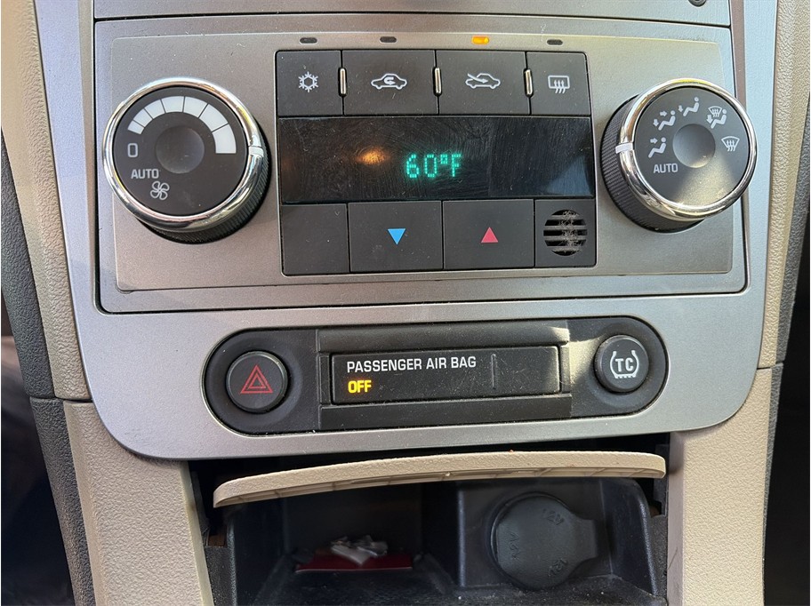2009 Chevrolet Malibu LTZ Sedan 4D - photo 15