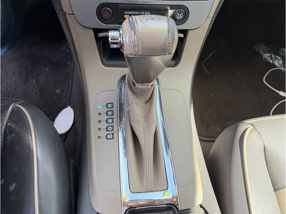 2009 Chevrolet Malibu LTZ Sedan 4D - photo 17