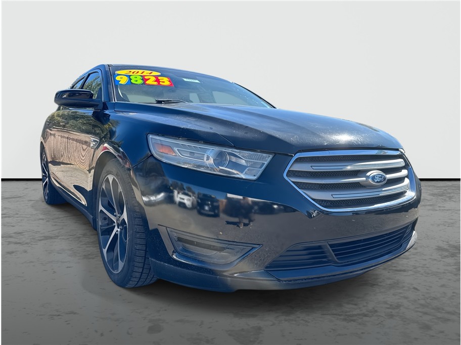 2014 Ford Taurus SEL's photo