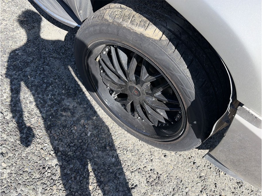 2009 Cadillac Escalade photo 10