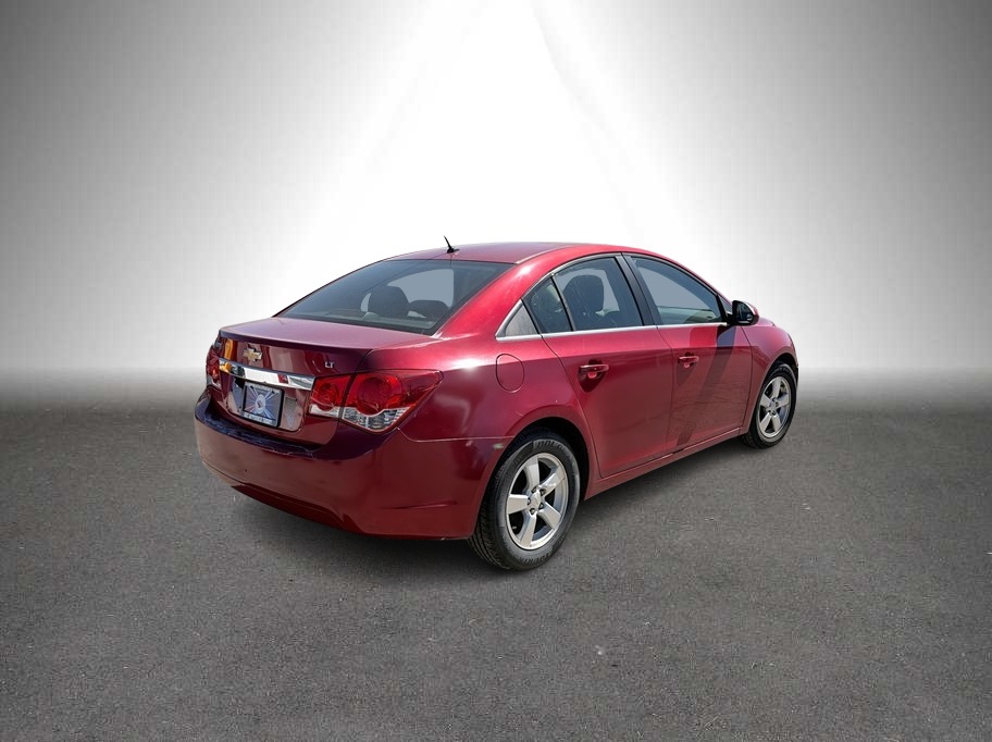 2011 Chevrolet Cruze photo 6