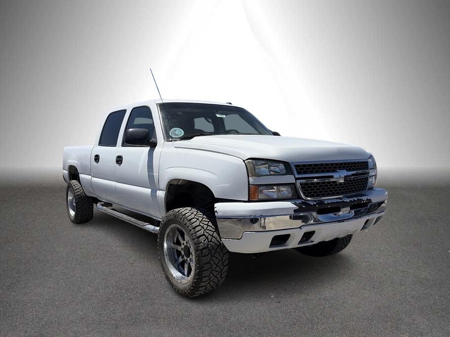 2003 Chevrolet Silverado 1500 HD Crew Cab photo 2
