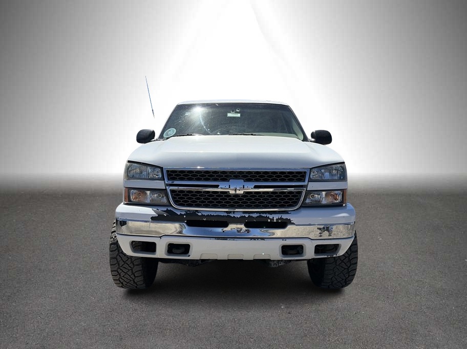 2003 Chevrolet Silverado 1500 HD Crew Cab photo 3