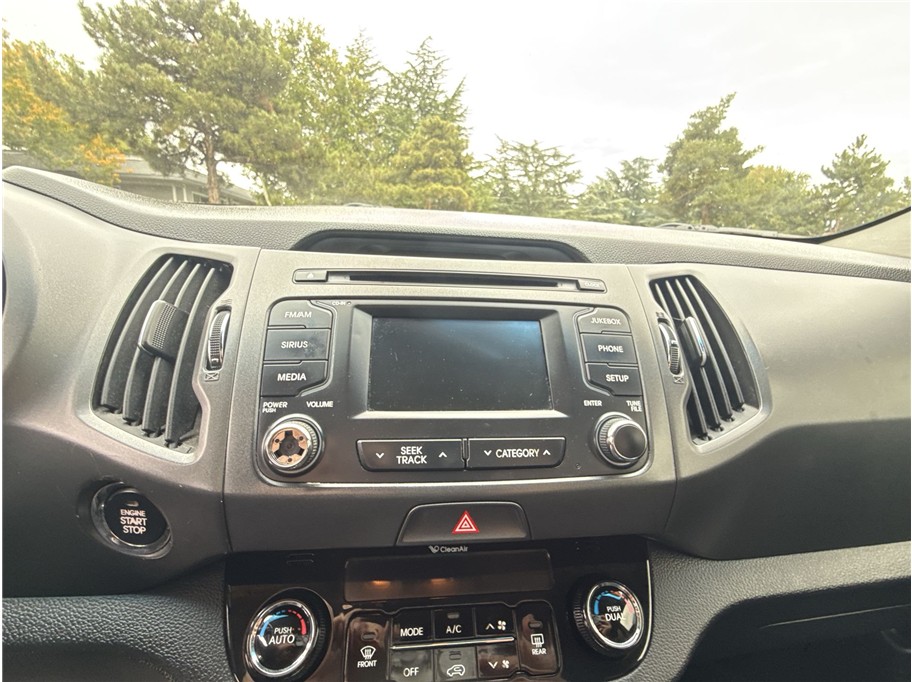 2012 Kia Sportage EX - Photo 11
