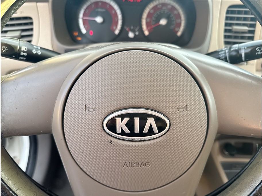 2010 Kia Rio LX - Photo 11