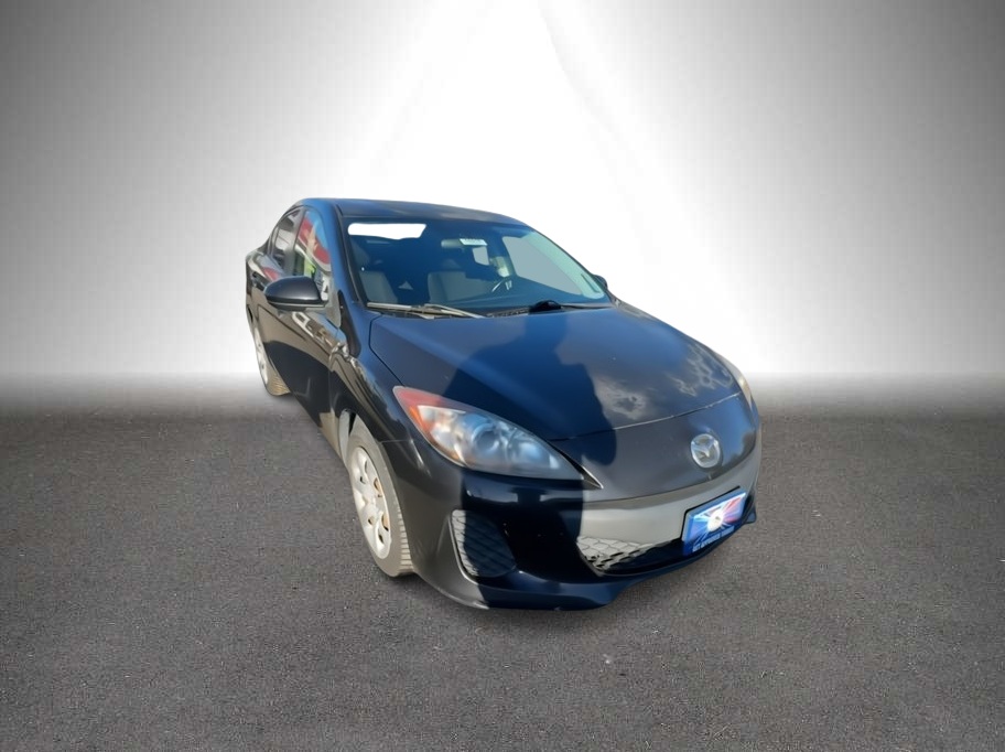 2013 Mazda Mazda3 i SV Sedan photo 4