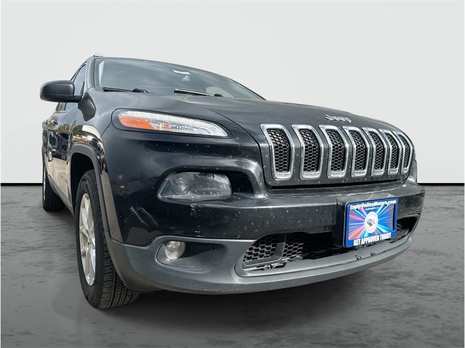 2016 Jeep Cherokee Latitude's photo