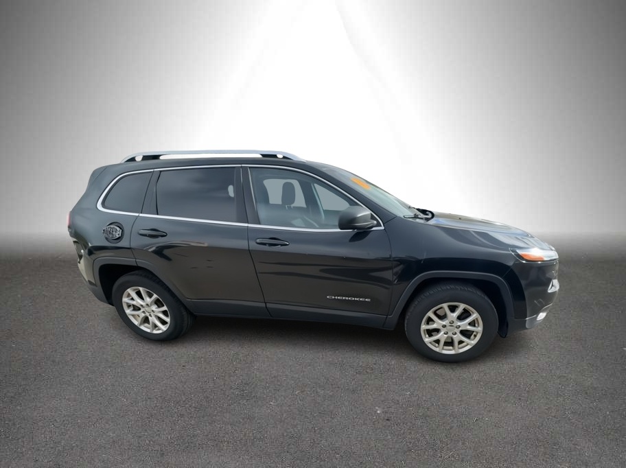 2016 Jeep Cherokee Latitude Sport Utility 4D - photo 3