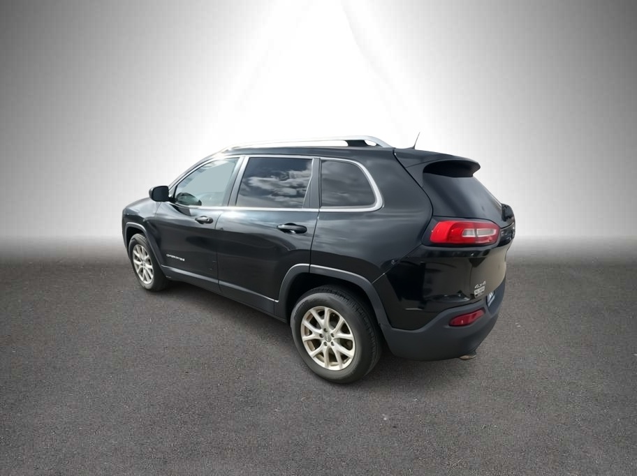 2016 Jeep Cherokee Latitude Sport Utility 4D - photo 7