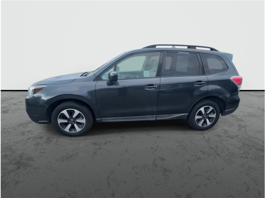 2018 Subaru Forester 2.5i Premium Sport photo 3