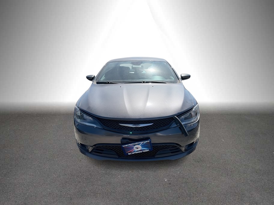2015 Chrysler 200 photo 3