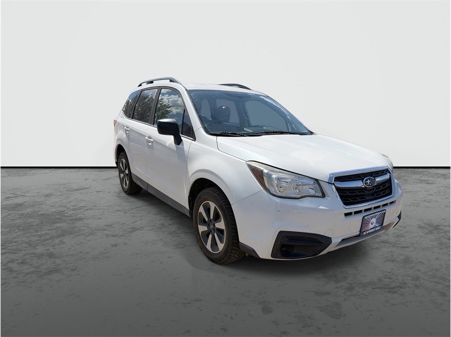 2017 Subaru Forester photo 2