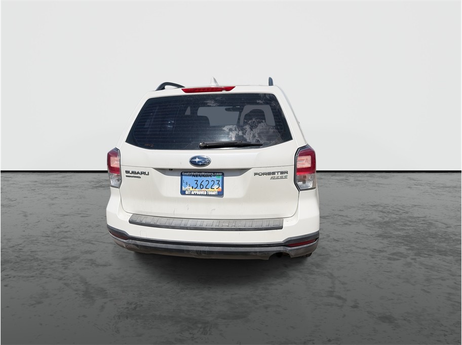 2017 Subaru Forester photo 7