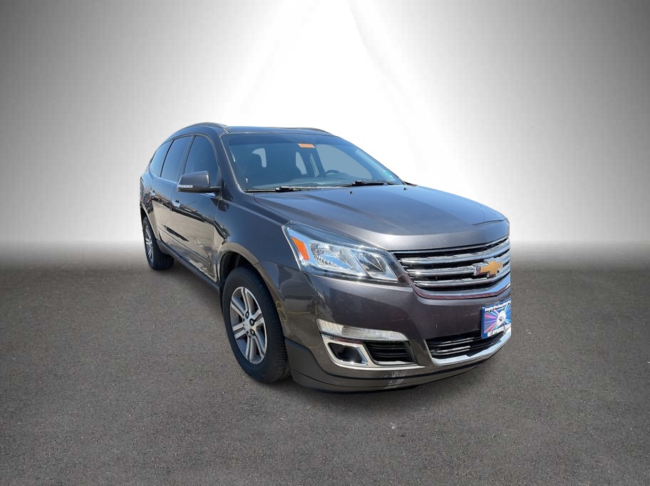 2016 Chevrolet Traverse 2LT - Photo 2