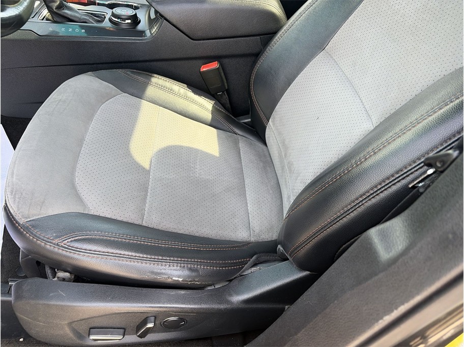 2011 Subaru Impreza WRX Sedan 4D - photo 10