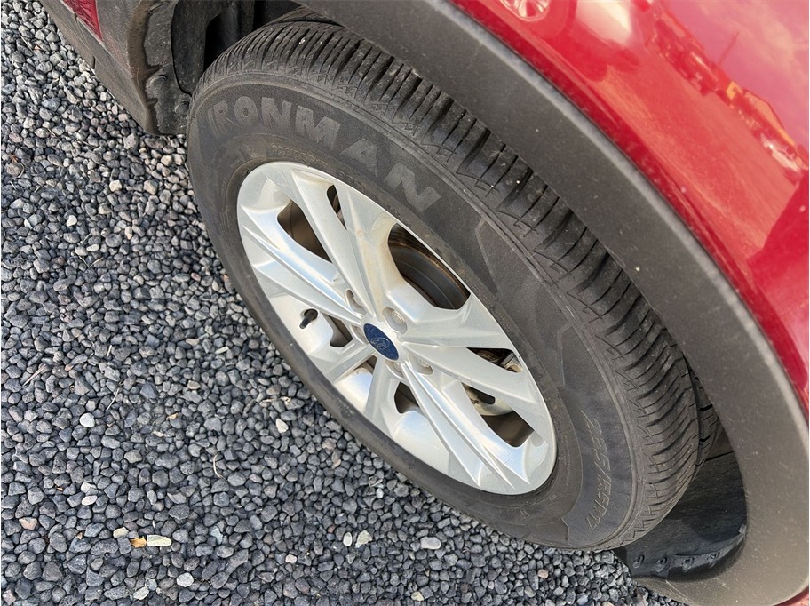 2019 Ford Escape photo 10