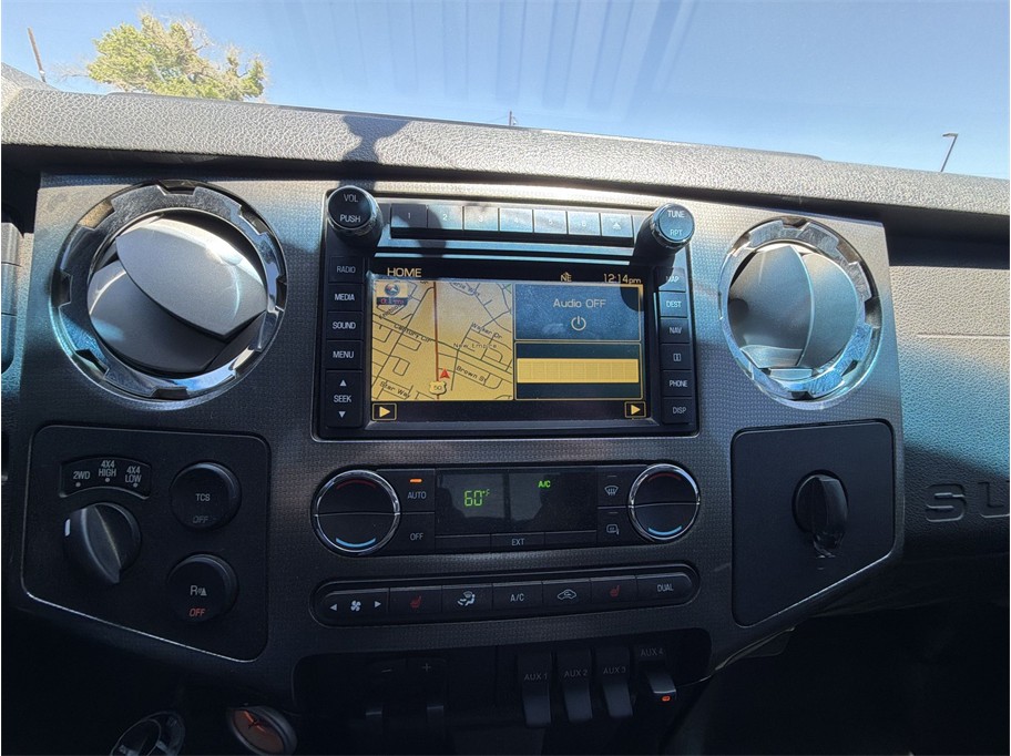 2009 Ford F350 Super Duty Crew Cab Lariat Pickup 4D 8 ft - photo 12
