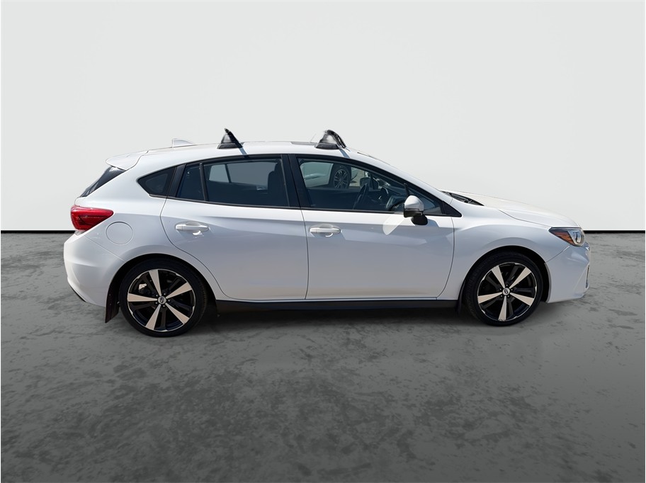 2017 Subaru Impreza photo 9