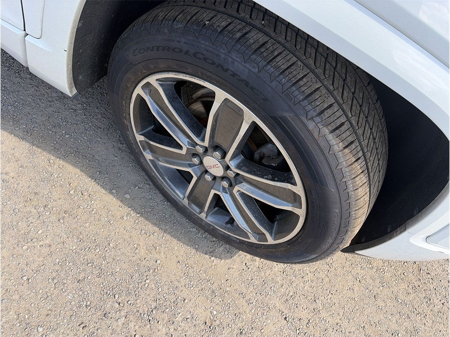 2018 GMC Acadia photo 10