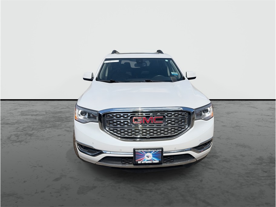 2018 GMC Acadia photo 3