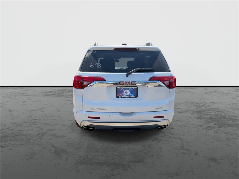 2018 GMC Acadia photo 7