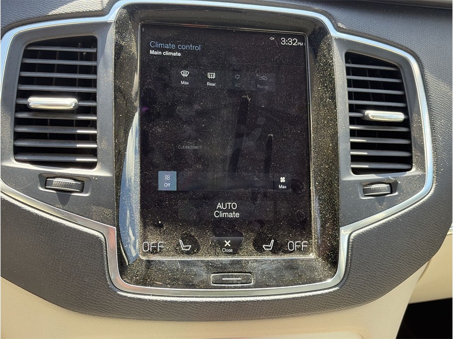 2016 Volvo XC90 photo 12