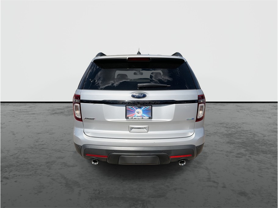 2015 Ford Explorer photo 7