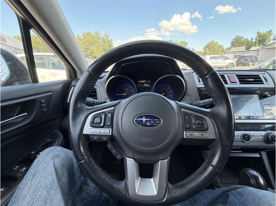 2016 Subaru Outback photo 11