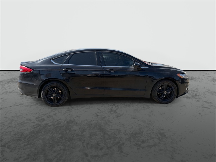 2020 Ford Fusion photo 9