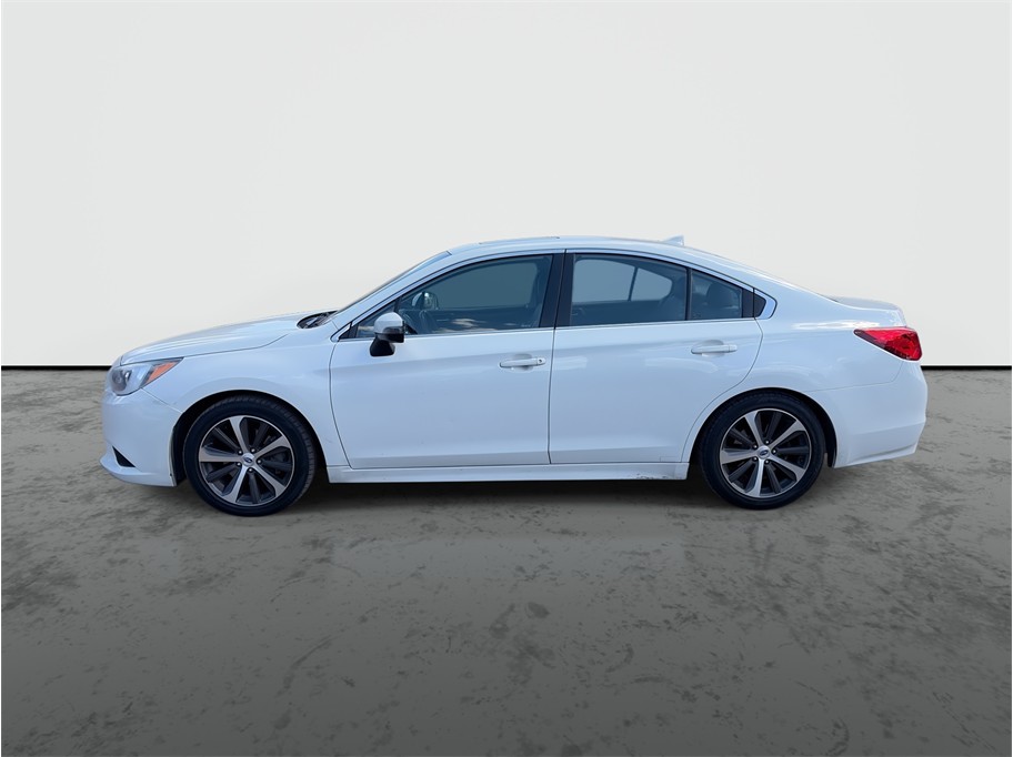 2017 Subaru Legacy photo 5
