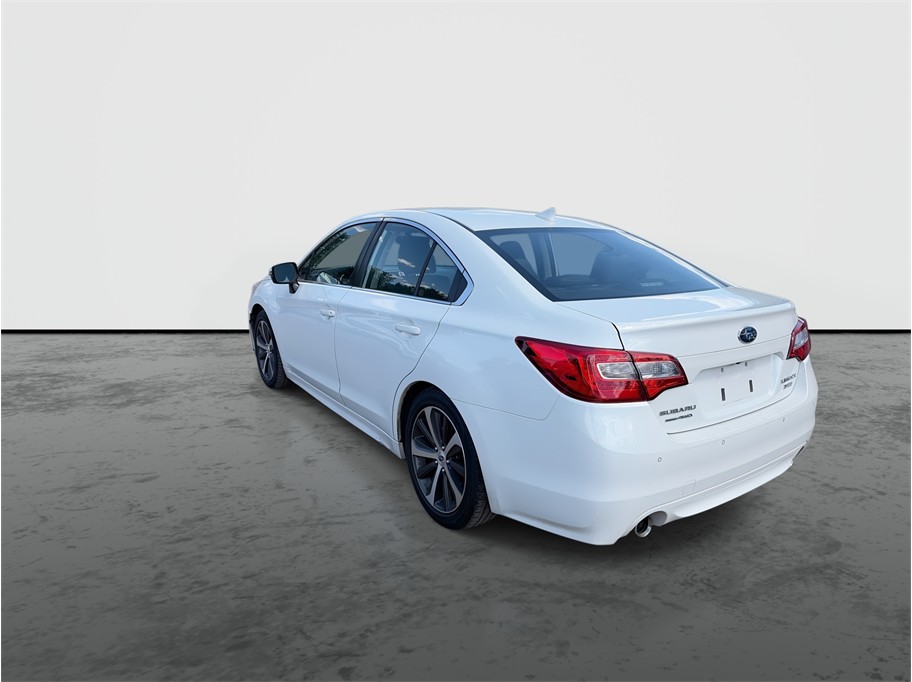 2017 Subaru Legacy photo 6