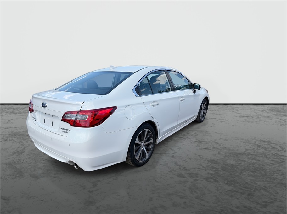 2017 Subaru Legacy photo 8
